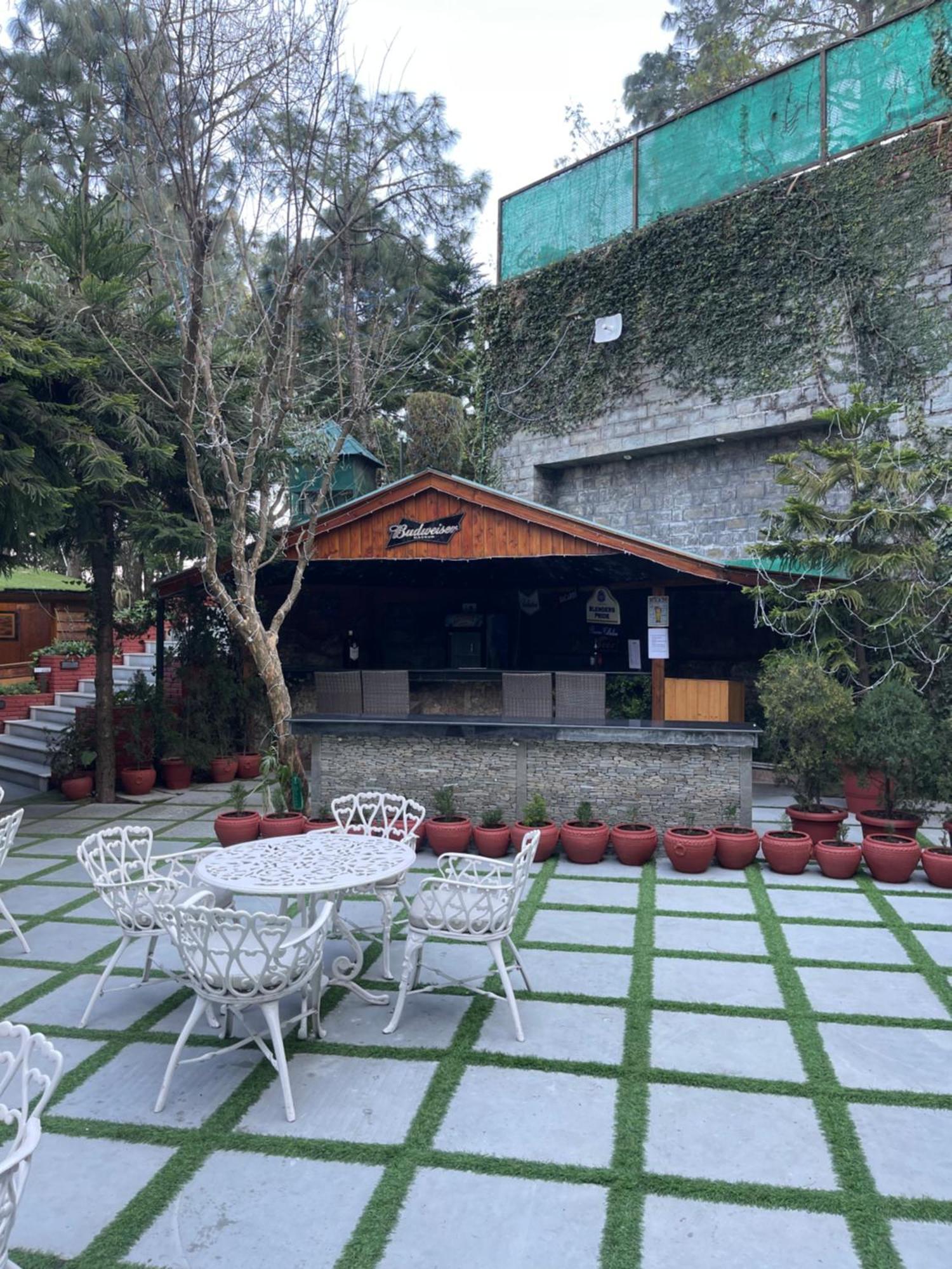 Kasauli Castle Resort Exterior foto